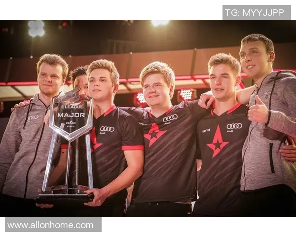 CSGO战术排名新突破LNG战队表现令人瞩目创新高 CSGO战术排名新突破LNG战队表现令人瞩目创新高